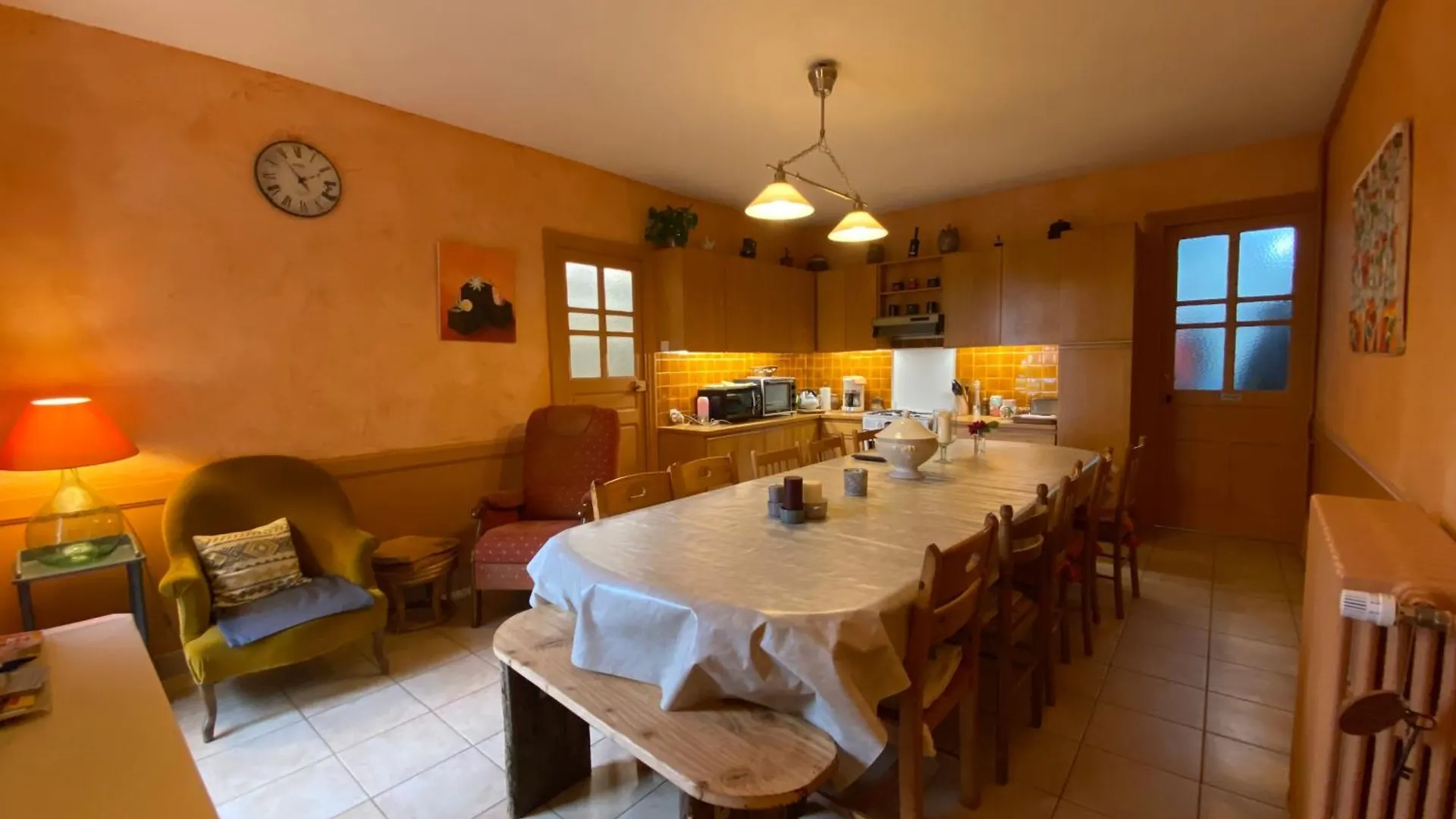 99 Maison Des Merles Briennon Вилла